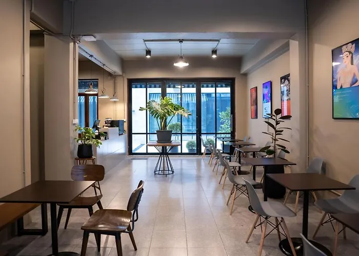 Crownex Deluxe Apartment Bangkok